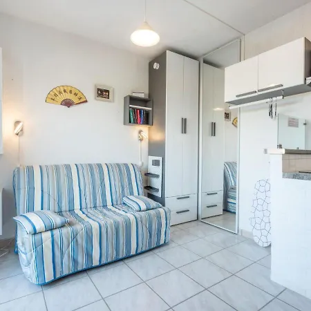 Apartment Le Chalet By Interhome